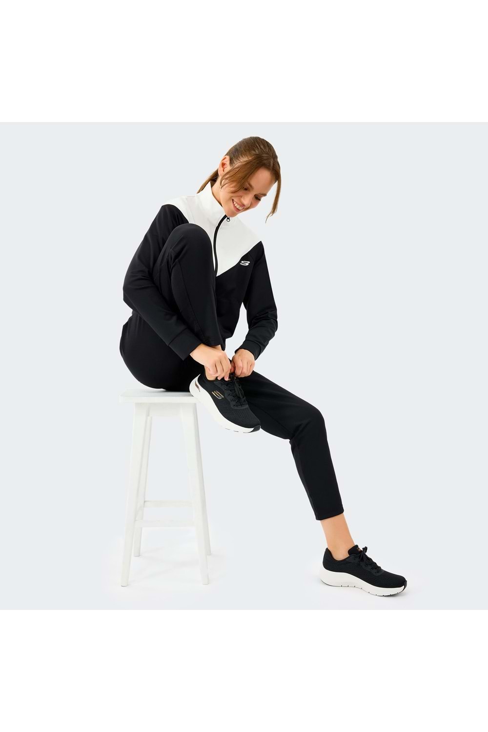 W Performance Track Suit