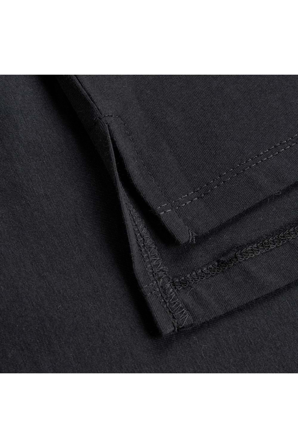 W Graphic T-Shirt Short Sleeve