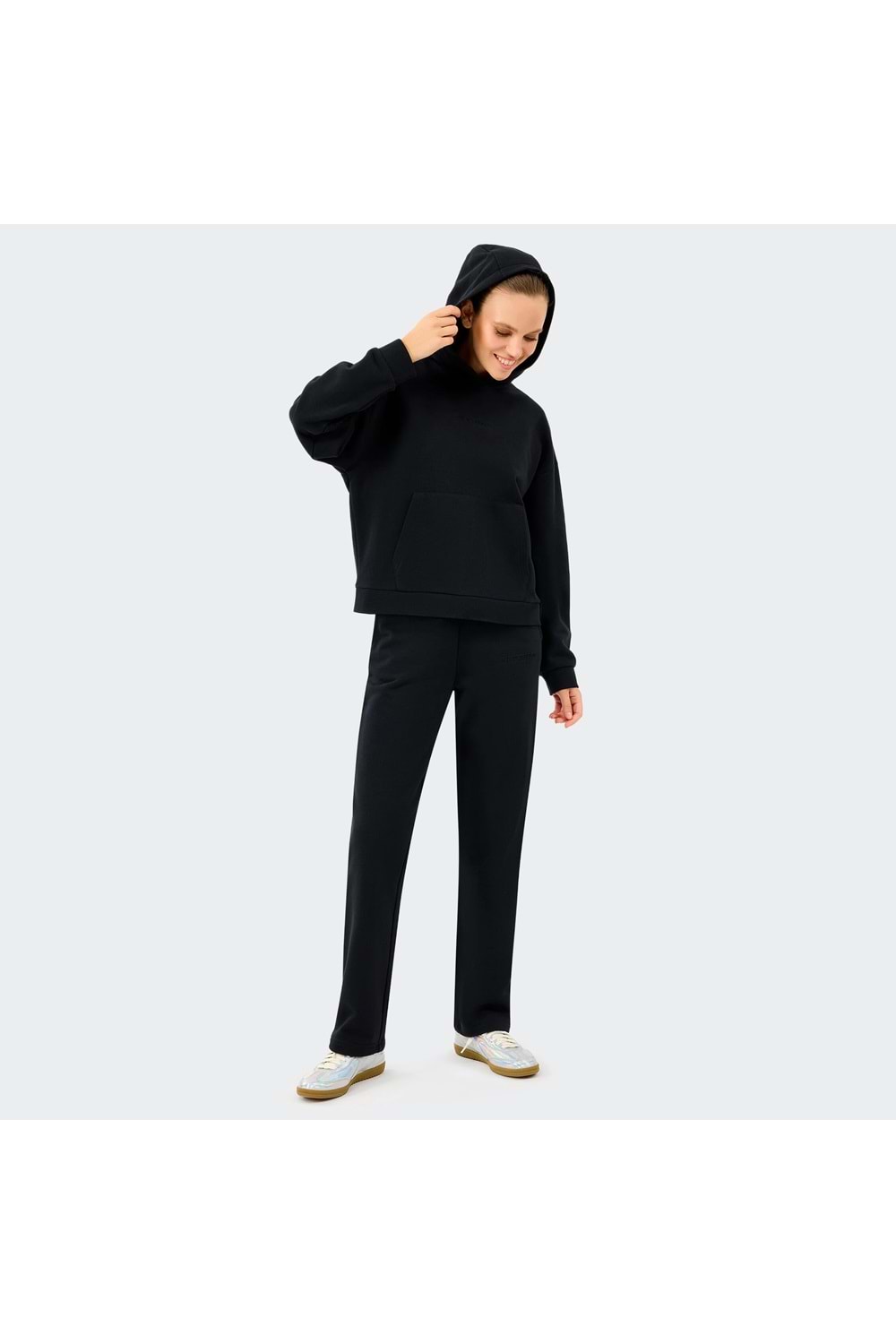 W Essential Hoodie Sweatshirt