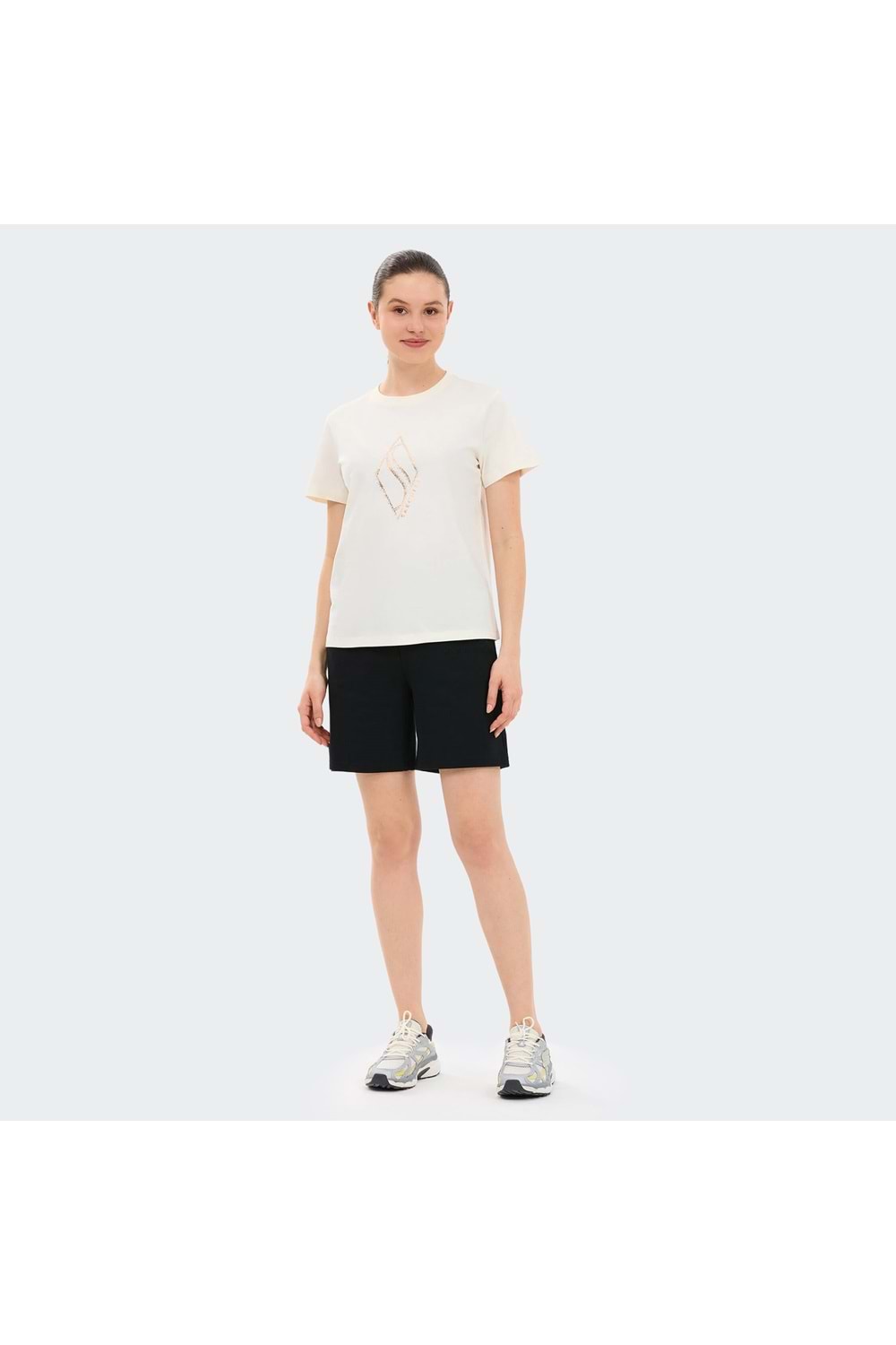 W Regular Fit Graphic T-Shirt