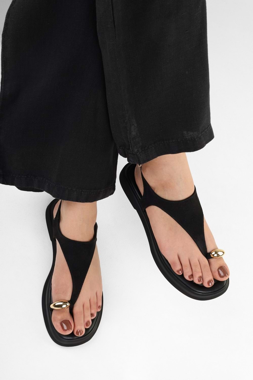 Kadın Camila Siyah Süet Tokalı Sandalet