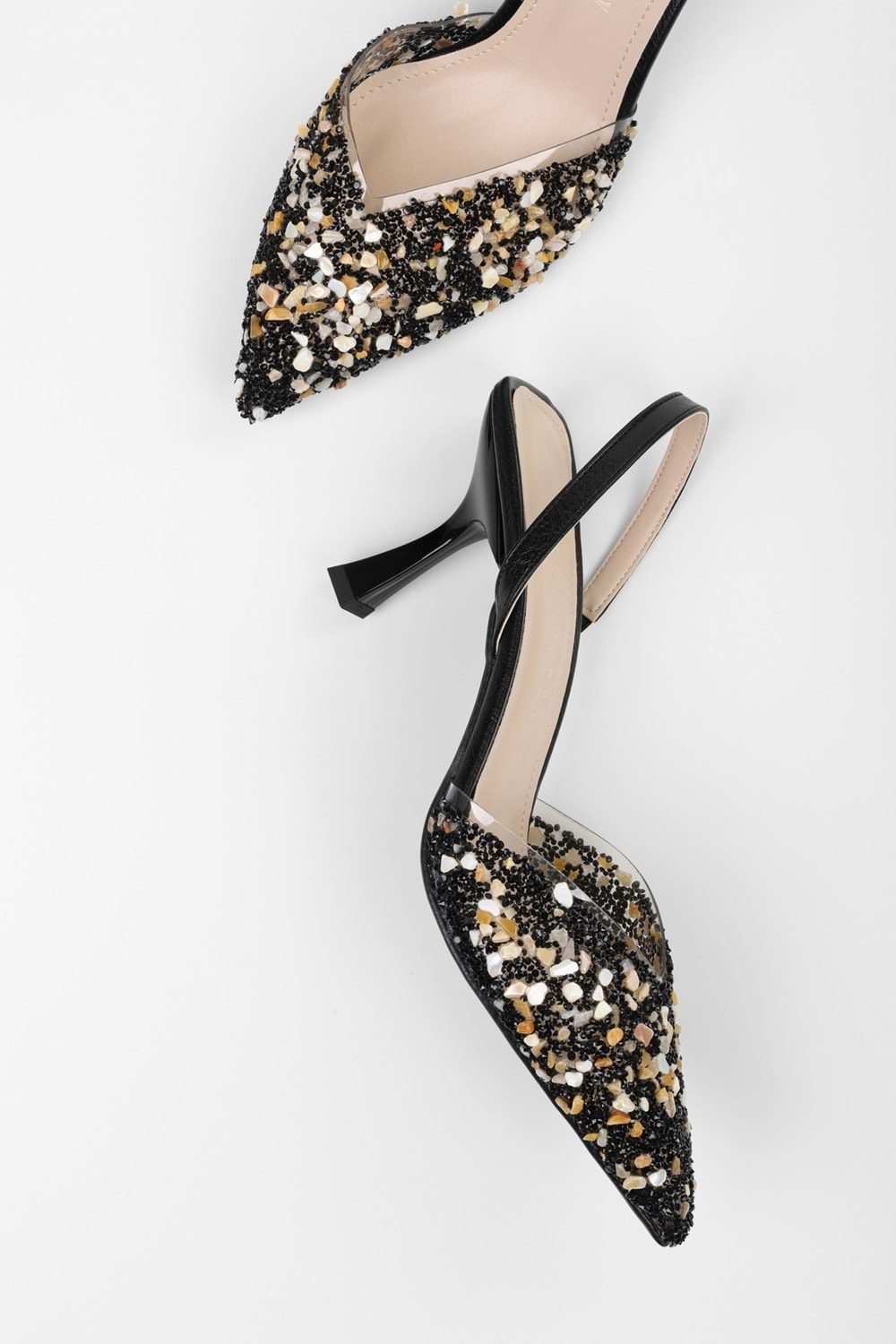 Kadın Opal Siyah Taşlı Şeffaf Stiletto