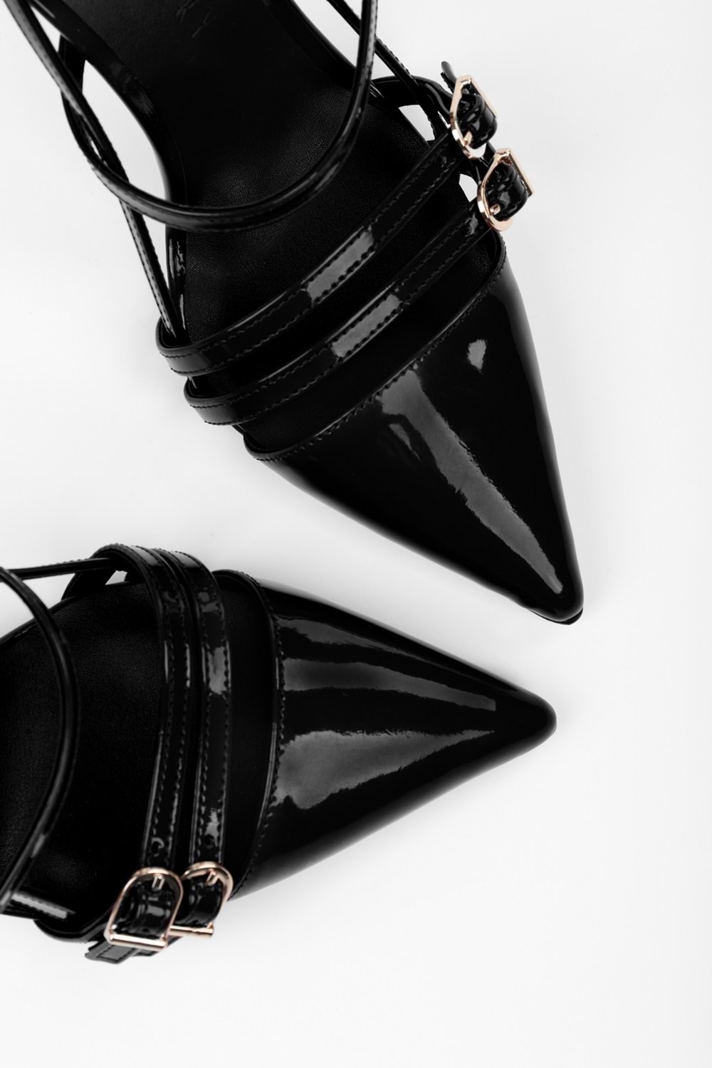 Kadın Jasmin Siyah Rugan Kemer Tokalı Stiletto