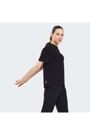 W Graphic T-Shirt Short Sleeve