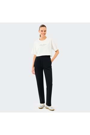 W Essential Regular Sweatpant