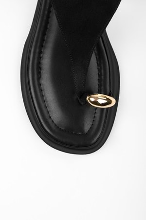 Kadın Camila Siyah Süet Tokalı Sandalet