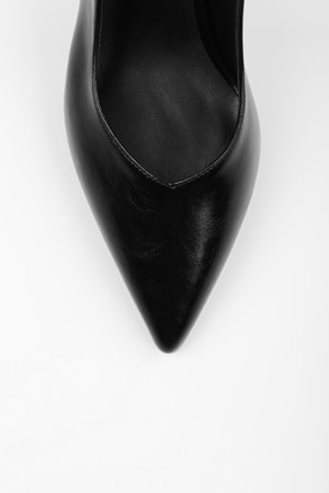 Kadın Alora Siyah Cilt Stiletto