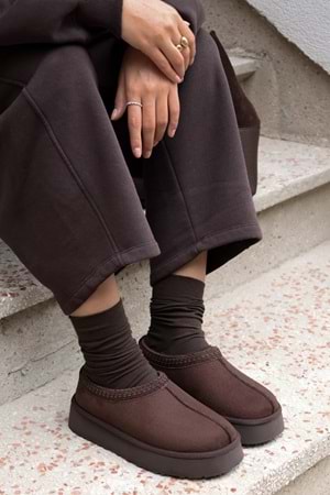 Kadın Uggps Kahve İçi Tüylü Kısa Süet Düz Terlik