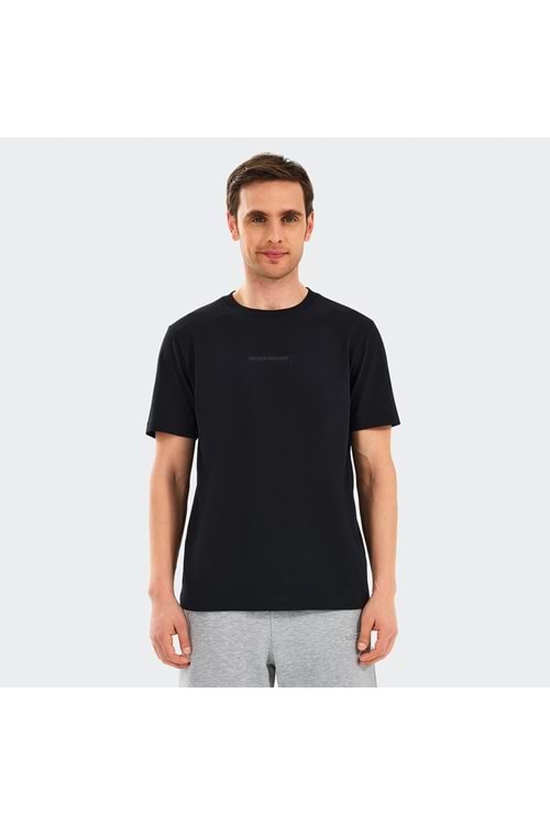 M Essential T-Shirt
