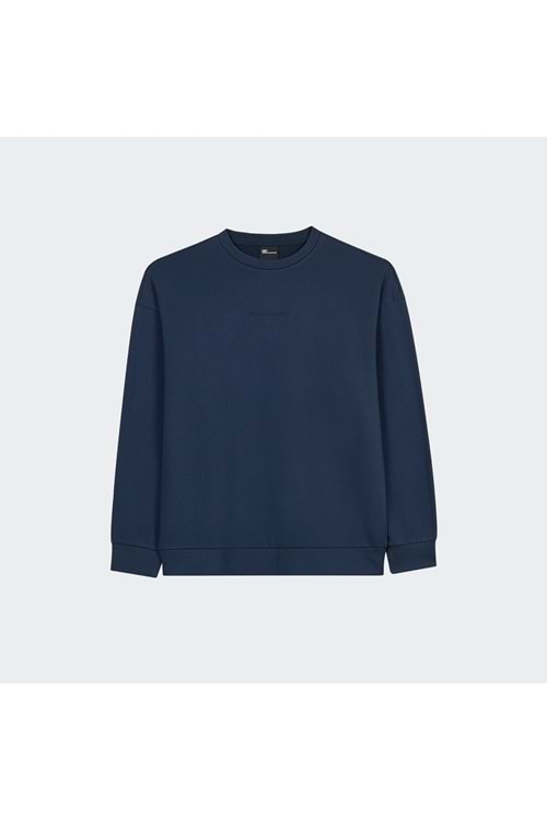 Essential Crewneck Sweatshirt