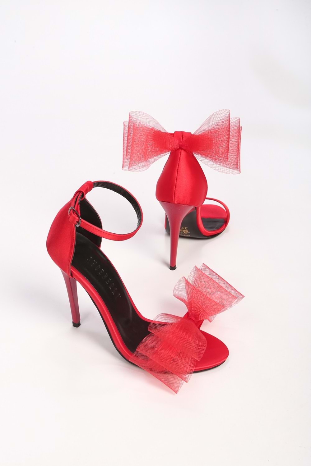 Kadın Flores Kırmızı Saten Tek Bant Fiyonklu Topuklu Ayakkabı