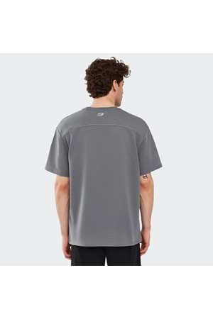 Graphic T-shirt M Short Sleeve