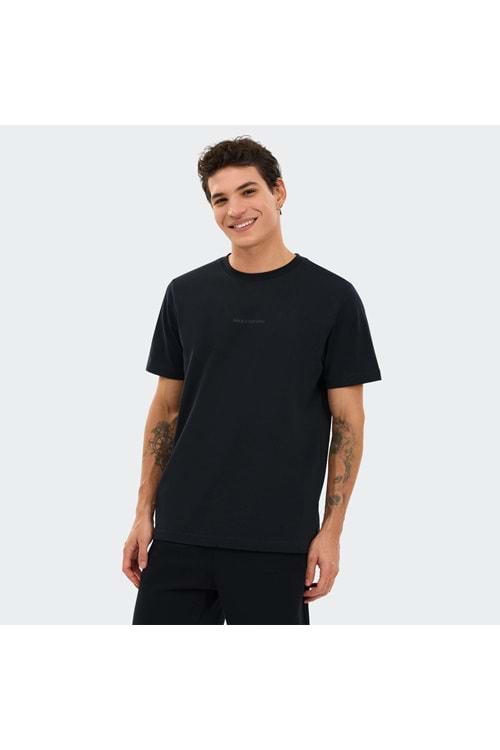 M Essential T-Shirt