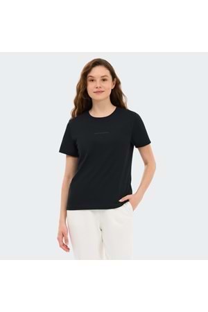 W Essential Crewneck T-Shirt