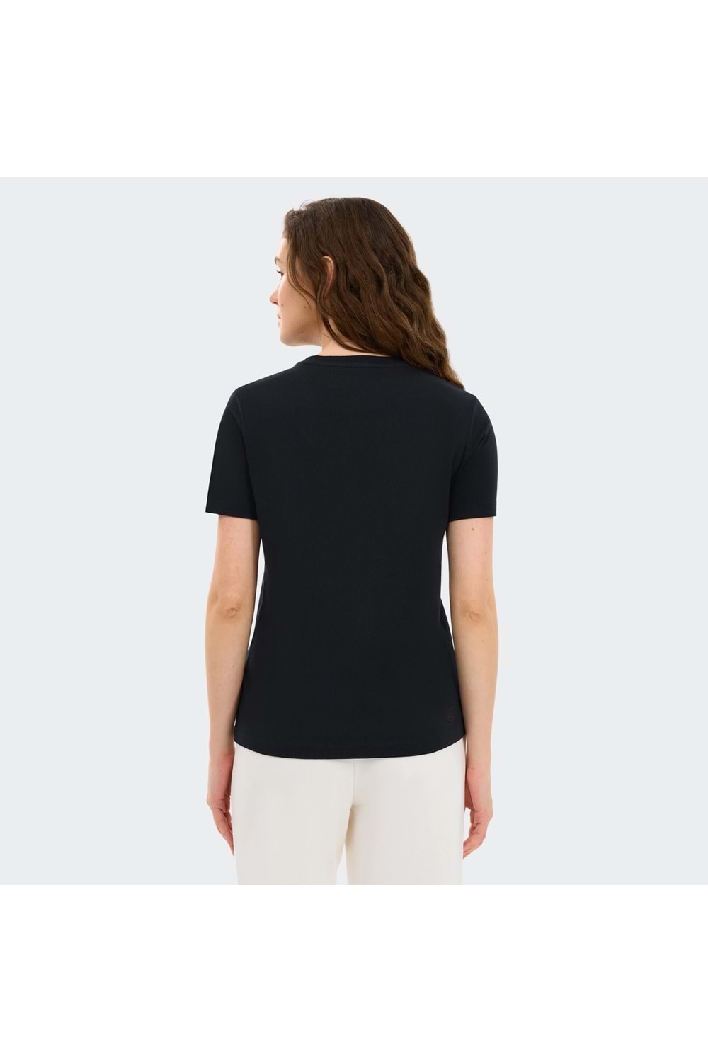 W Essential Crewneck T-Shirt