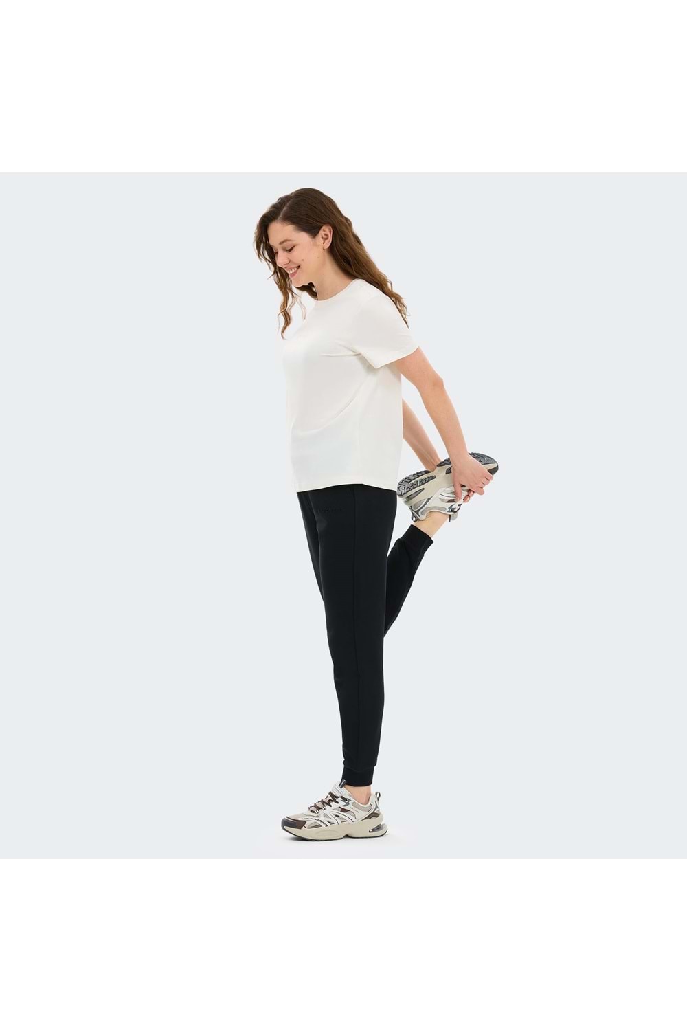 W Essential Crewneck T-Shirt