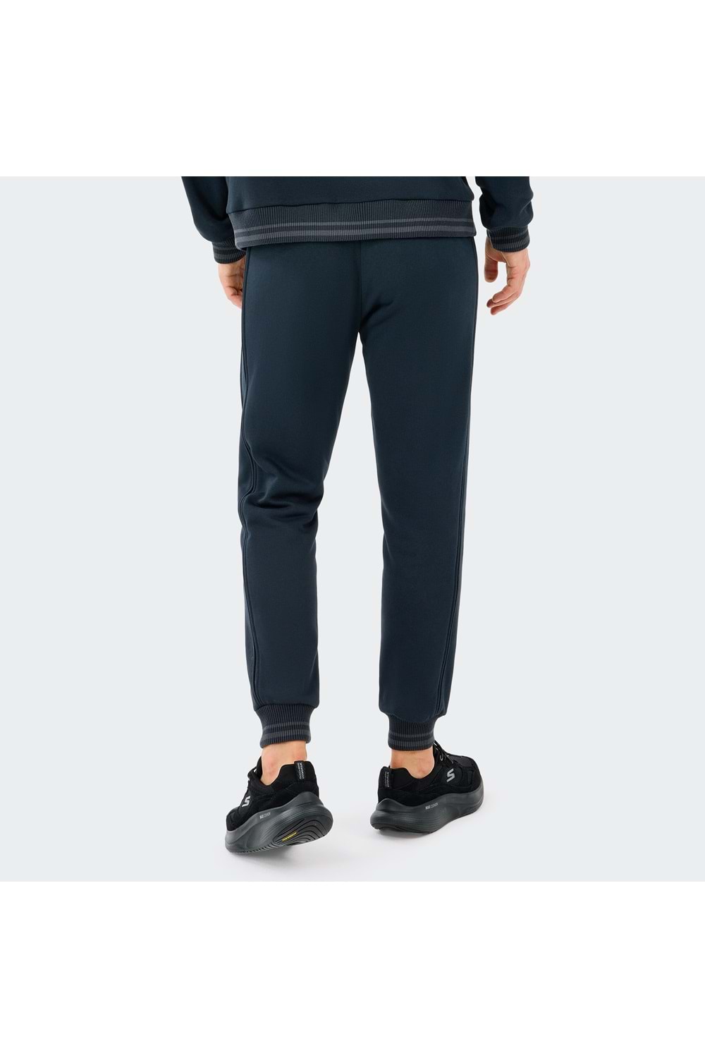 M Jogger Sweatpant