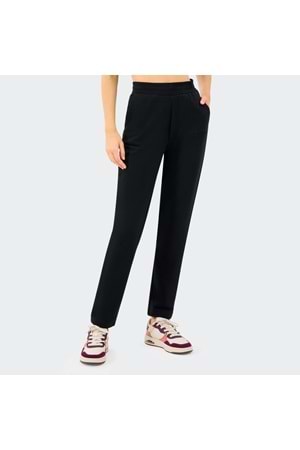 W Essential Slim Sweatpant