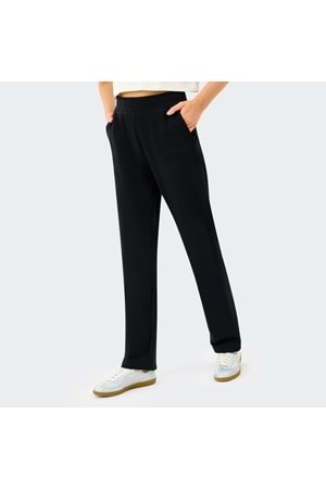W Essential Regular Sweatpant