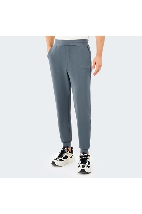 Essential Jogger Sweatpant