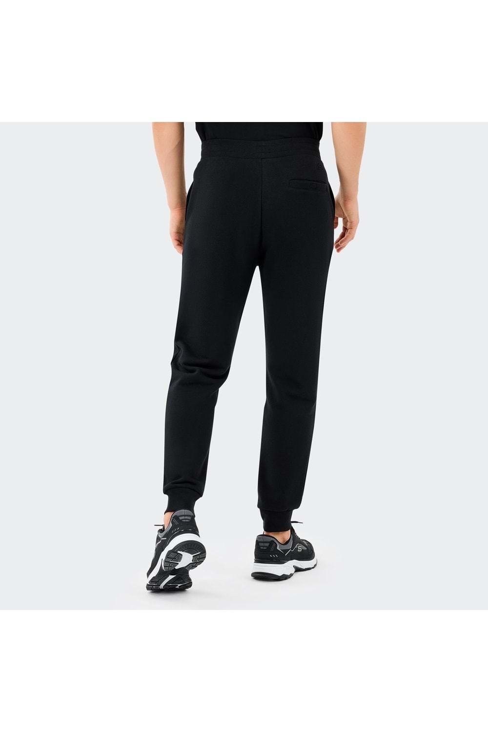 M Essential Jogger Sweatpant