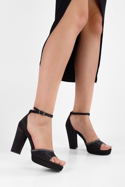Kadın Kea Siyah Saten Taşlı Platform Topuklu Ayakkabı