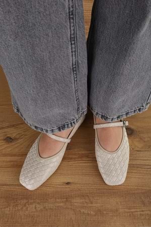 Kadın Lunel Ten Cilt Örgü Görünümlü Babet