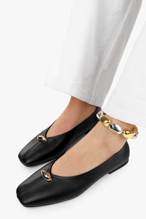 Kadın Aurel Siyah Cilt Gold Aksesuar Detaylı Babet