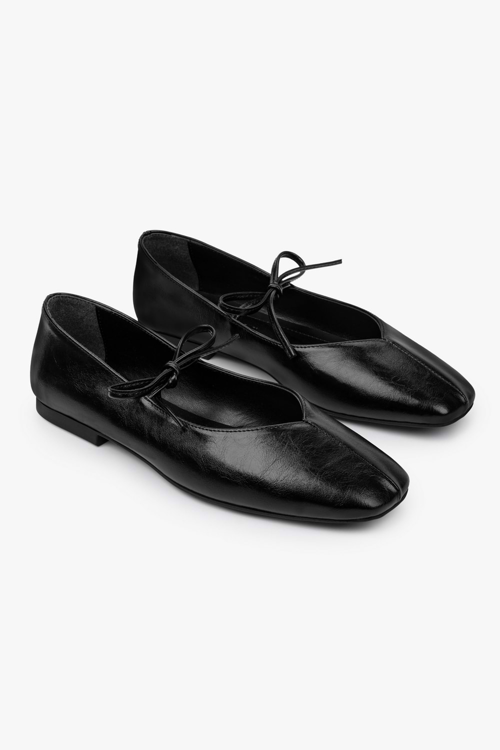 Kadın Noriel Siyah Cilt Bağlamalı Babet