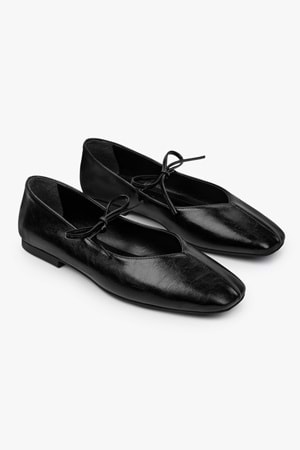 Kadın Noriel Siyah Cilt Bağlamalı Babet