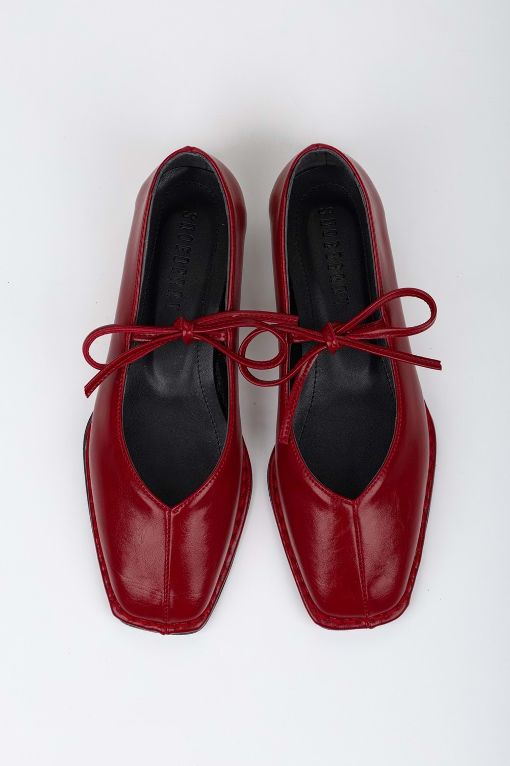 Kadın Lunera Kırmızı Cilt Bağlamalı Babet