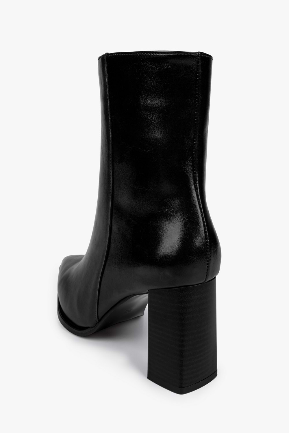 Kadın Alva Siyah Cilt Topuklu Bot