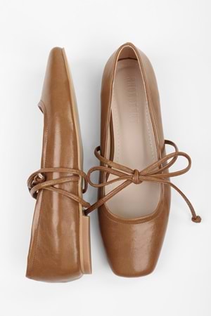 Kadın Ballerina Karamel Cilt Bağlamalı Babet