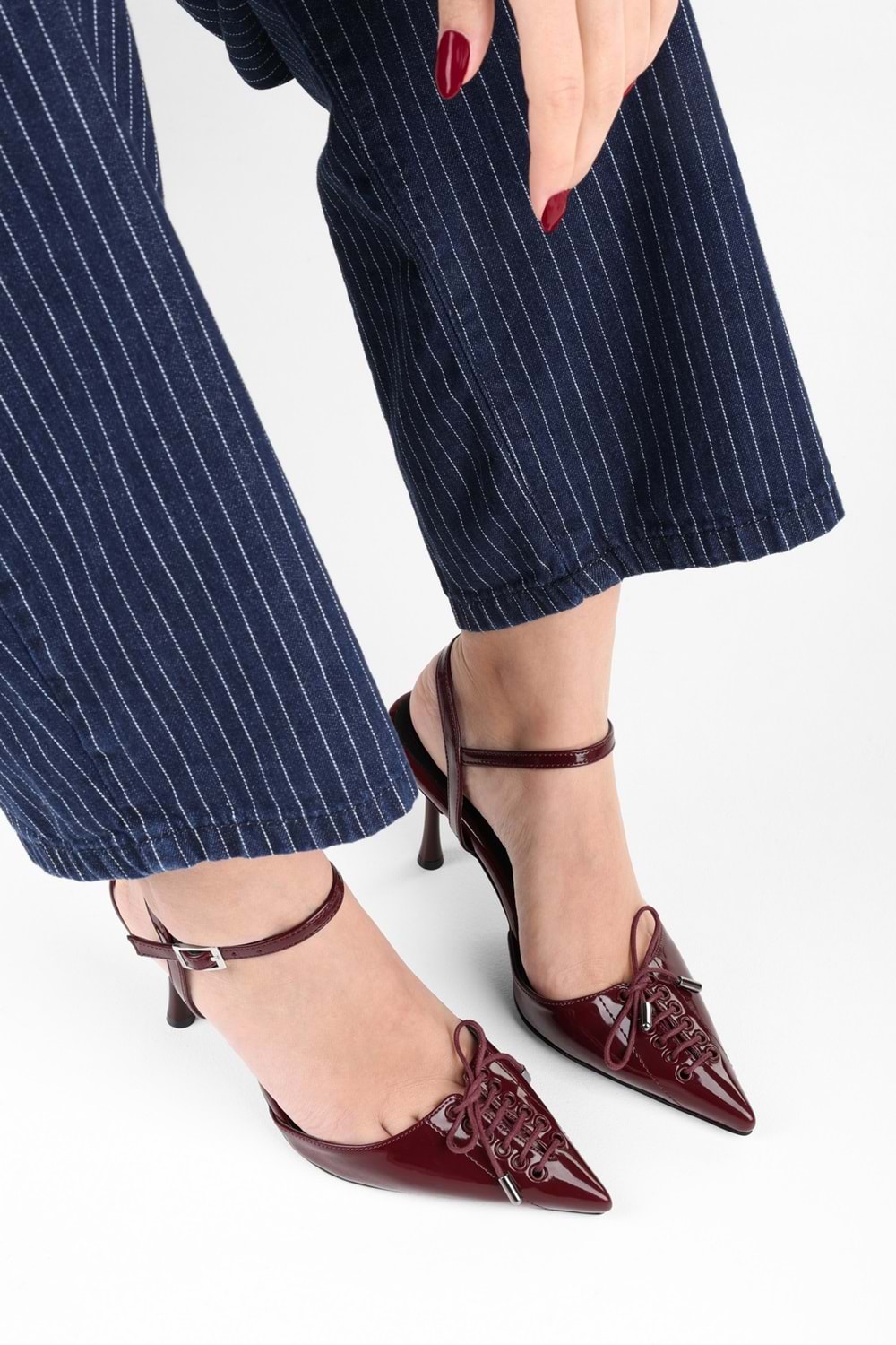 Kadın Zenya Bordo Rugan Bağcıklı Fiyonk Detaylı Topuklu Stiletto