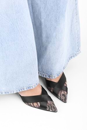 Kadın Oira Siyah Leopar Desenli Saten Stiletto