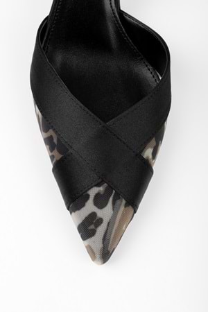 Kadın Oira Siyah Leopar Desenli Saten Stiletto