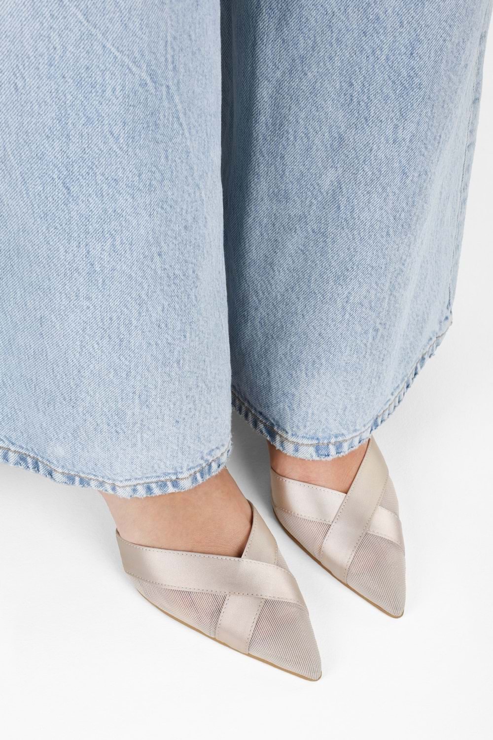 Kadın Oira Bej Saten Stiletto