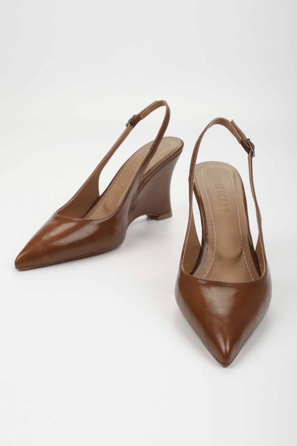 Kadın Gigi Karamel Cilt Dolgu Topuklu Stiletto