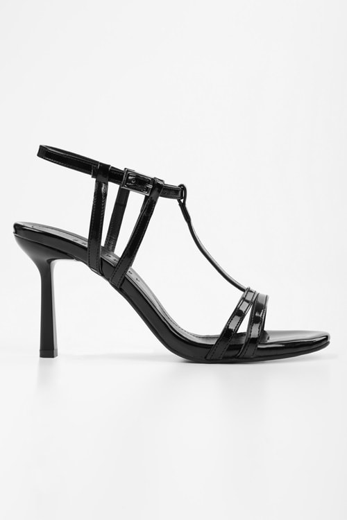 Kadın Pace Siyah Rugan Topuklu Ayakkabı