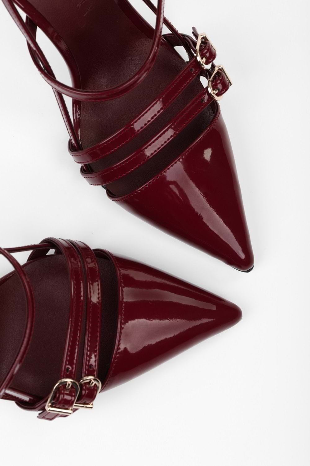 Kadın Jasmin Bordo Rugan Kemer Tokalı Stiletto